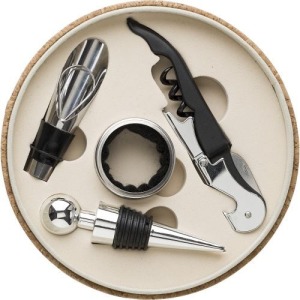 Wine set in a Milana cork case