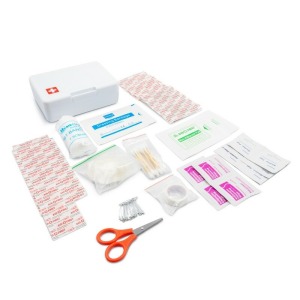 First aid kit in plastic box, 64 items - Ramona