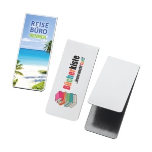 Bookmark with magnet