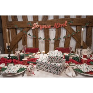 CHRISTMAS HOLLY STICKERS X 70PCS