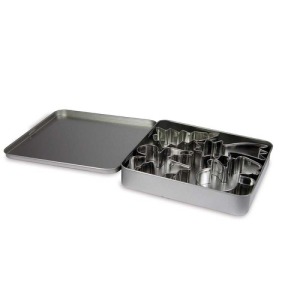 Cake moulds in metal tin with Advent calendar