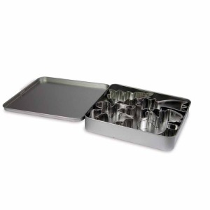Cake moulds in metal tin with Advent calendar