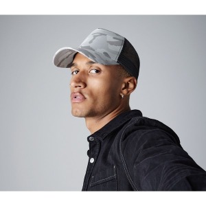 Camouflage mesh cap