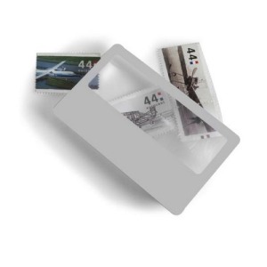 Credit card size magnifier