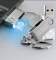 32 GB USB key