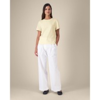 Stella Muser - Women's Iconic T-Shirt 