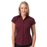 Russell Collection women's short-sleeved fitted shirt