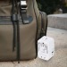 Adaptateur universel de voyage avec sorties USB-C et USB-A - Blanc, prise électrique universelle et adaptateur universel de voyage promotional