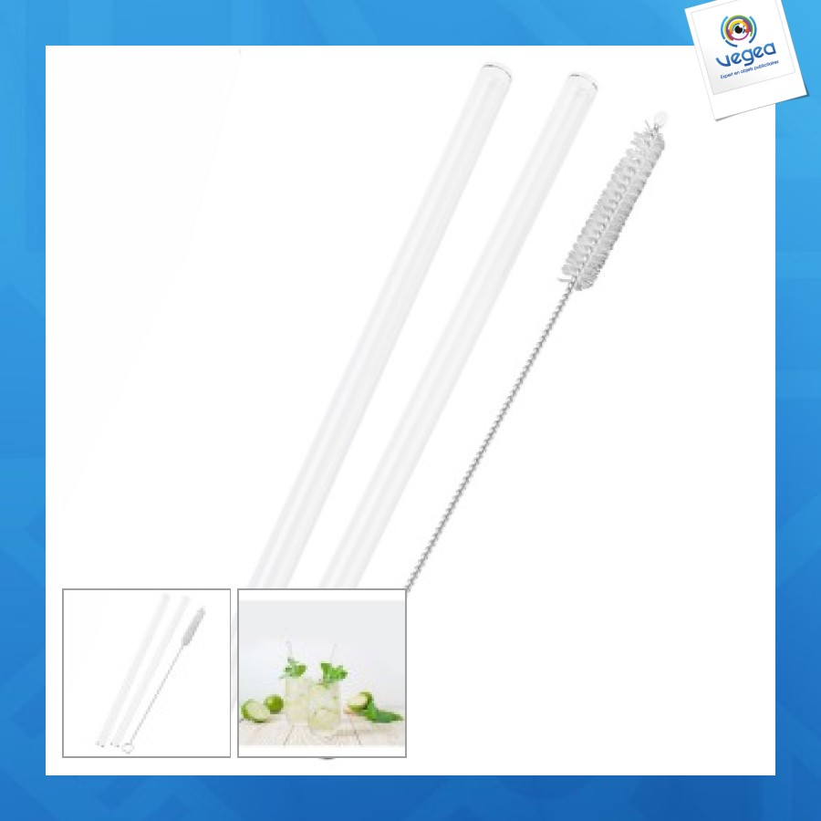 2 glass straws and cleaning brush