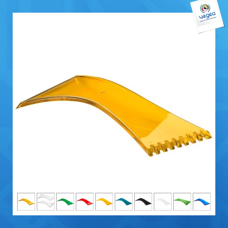 Ergonomic ice scraper