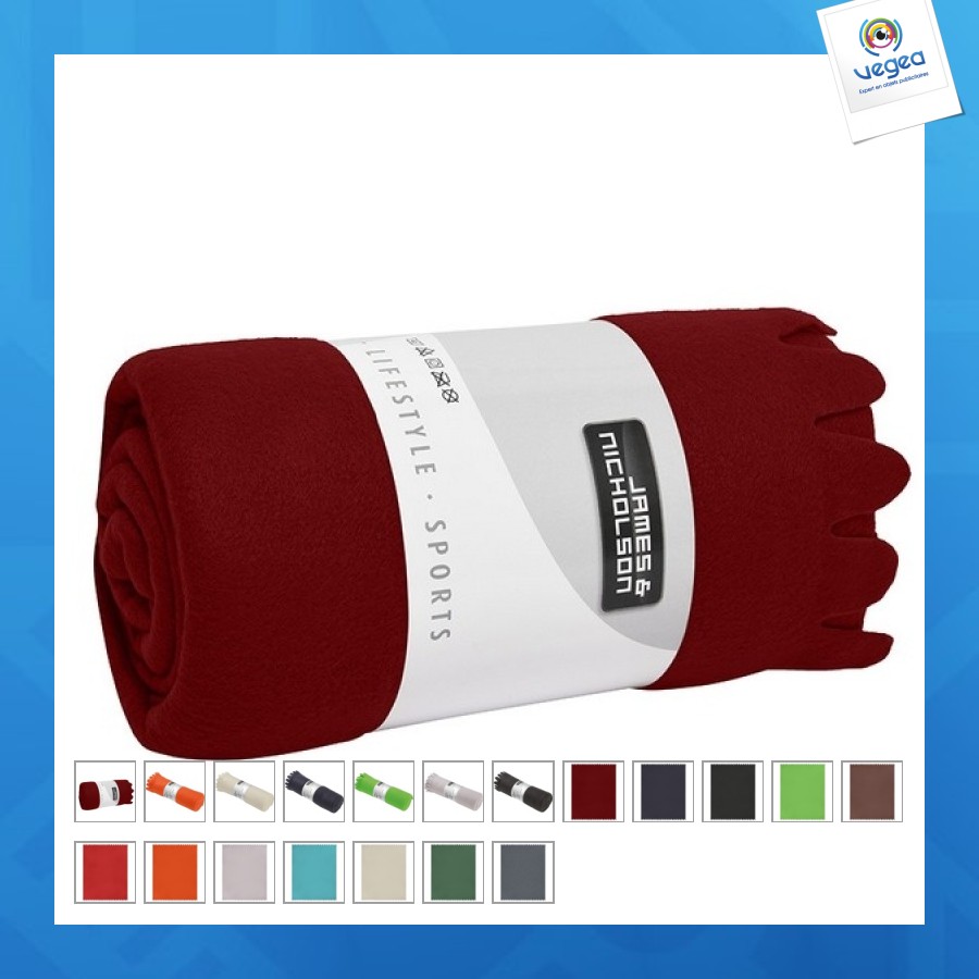 Fleece blanket with fringes