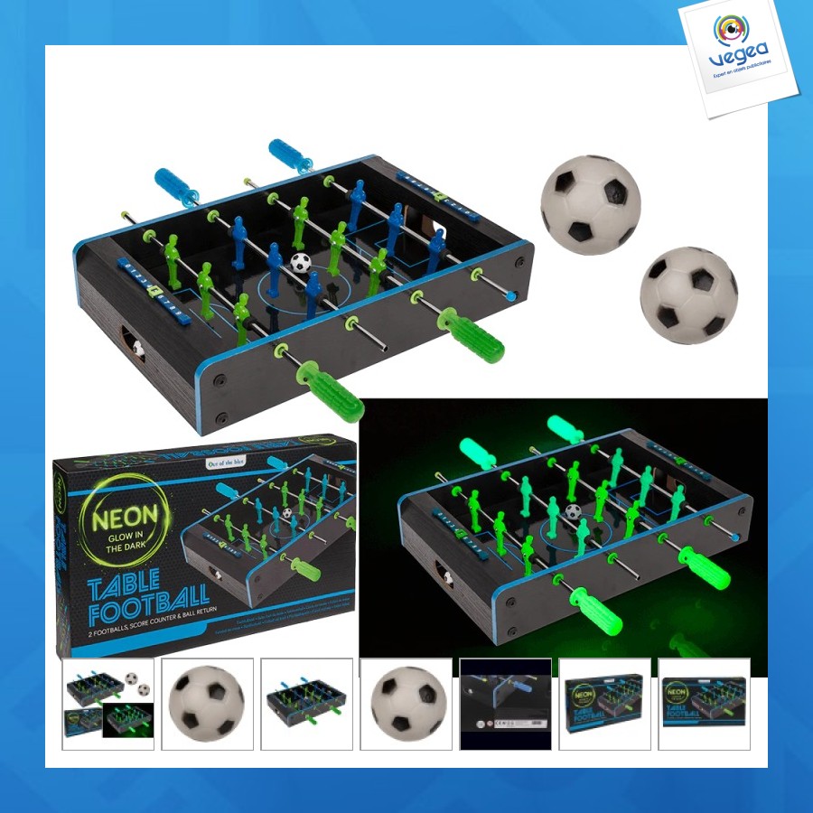Jeu de baby-foot brille dans le noir