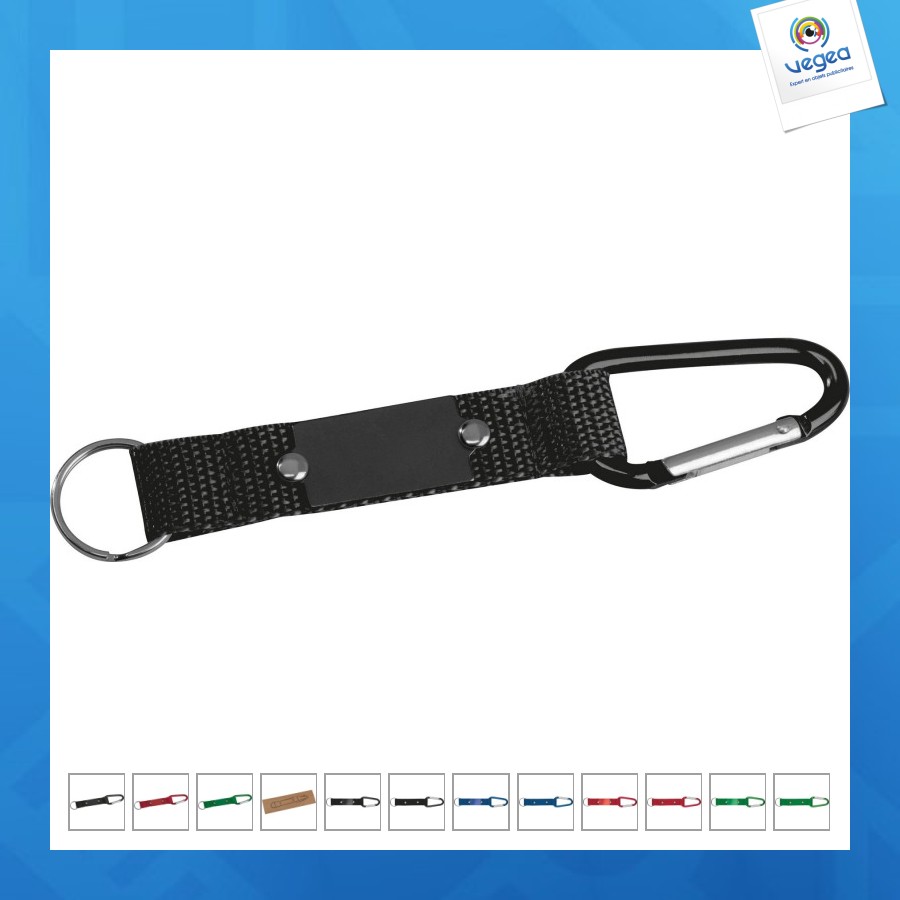 Keyring pendant with carabiner hook and metal plate