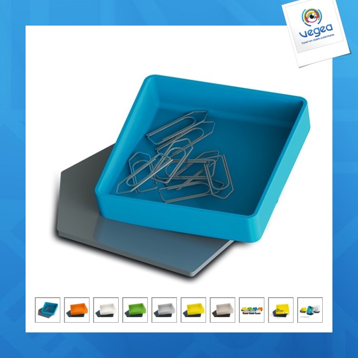 Pop chic paper clip holder