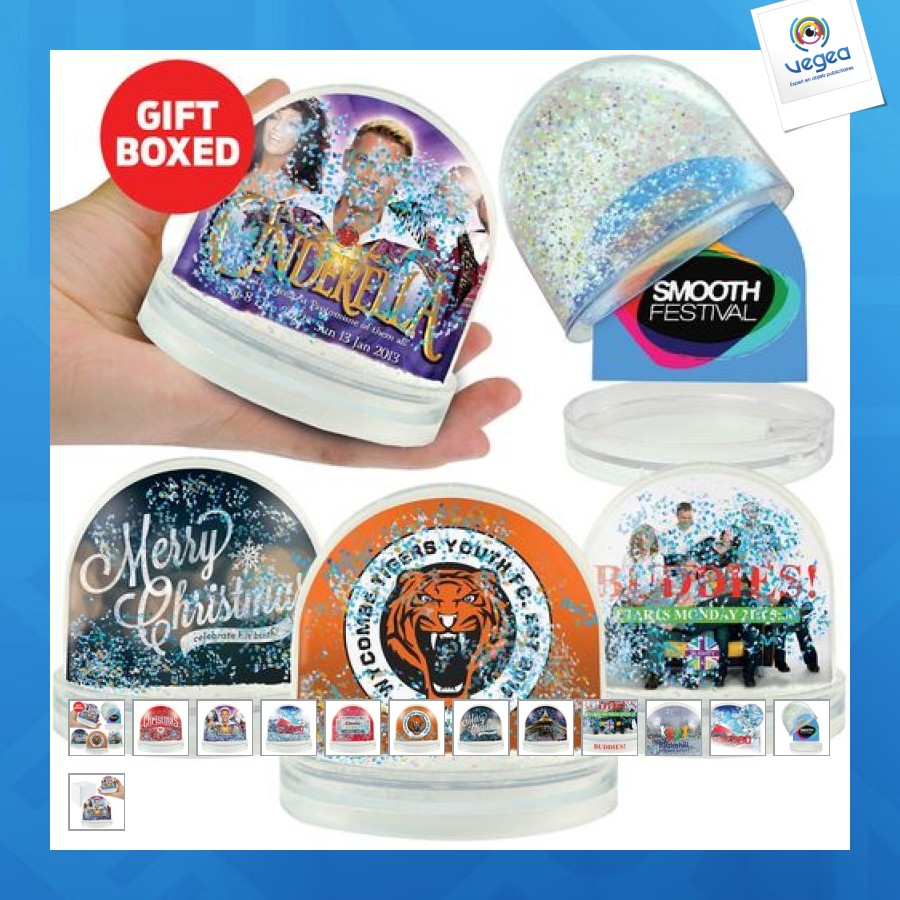 Sparkling snow globe 