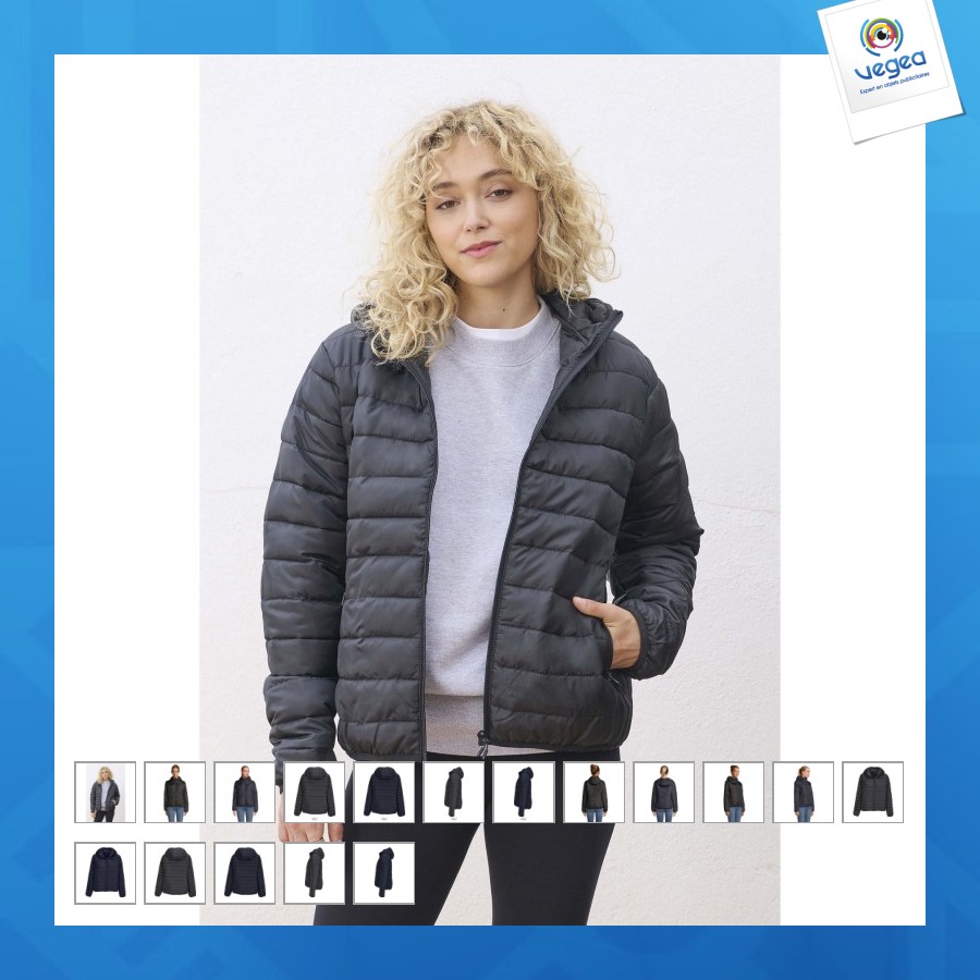 Stream hooded women