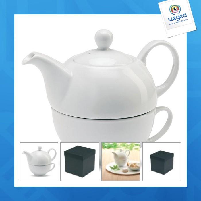 Teapot and cup set