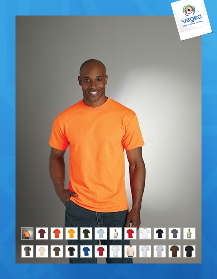White or natural gildan short-sleeved t-shirt 